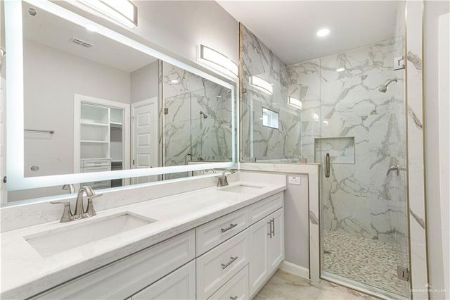 5201 N 42nd Street, Mcallen, TX 78504