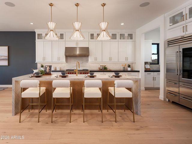 31410 N CROWN KING Lane, Queen Creek, AZ 85144