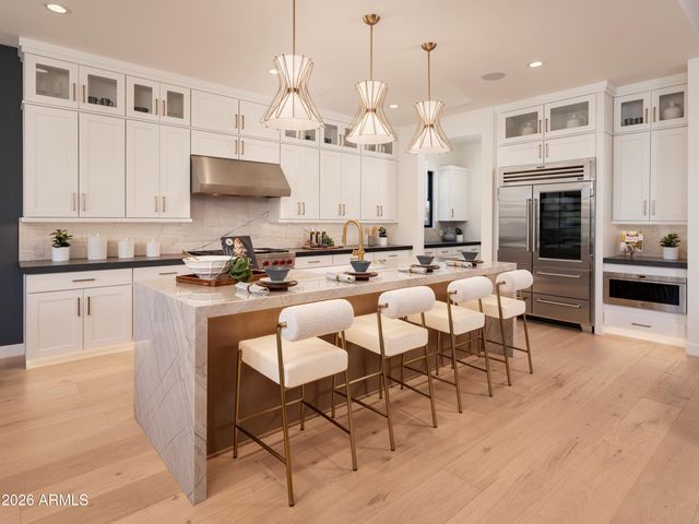 31410 N CROWN KING Lane, Queen Creek, AZ 85144