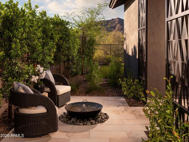 31410 N CROWN KING Lane, Queen Creek, AZ 85144