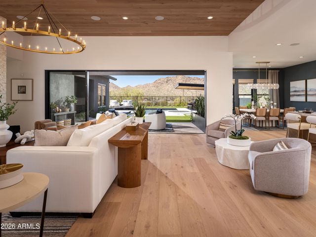 31410 N CROWN KING Lane, Queen Creek, AZ 85144