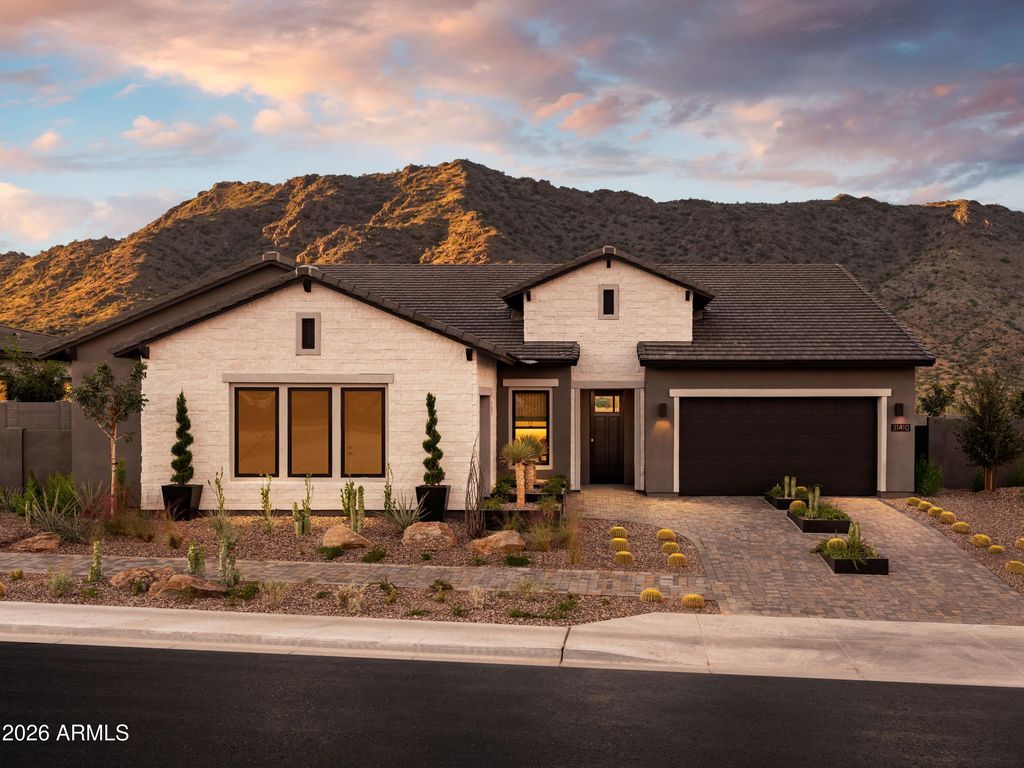 31410 N CROWN KING Lane, Queen Creek, AZ 85144