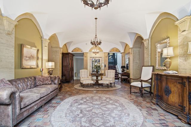 704 W 6th Ave, Spokane, WA 99204