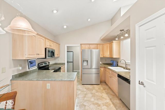 2609 Berwick, Shelbyville, IN 46176