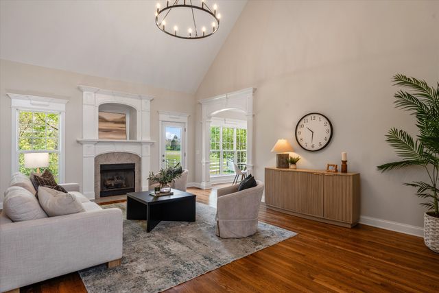 2003 Woodcliff Dr, Smyrna, TN 37167