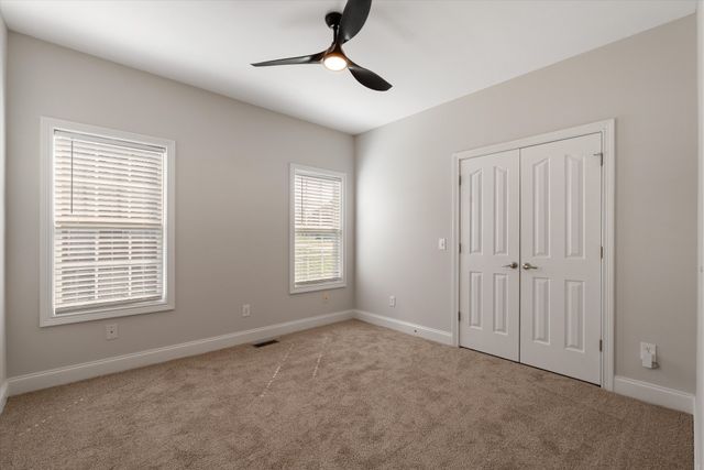 2003 Woodcliff Dr, Smyrna, TN 37167