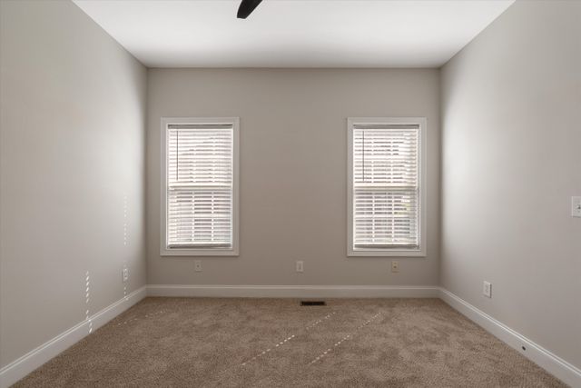 2003 Woodcliff Dr, Smyrna, TN 37167