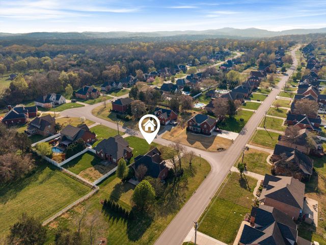 2003 Woodcliff Dr, Smyrna, TN 37167