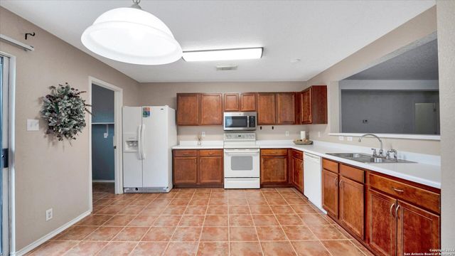 3967 Cherokee Blvd, New Braunfels, TX 78132