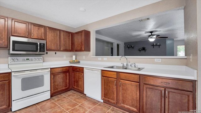 3967 Cherokee Blvd, New Braunfels, TX 78132