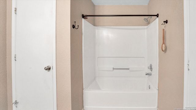 3967 Cherokee Blvd, New Braunfels, TX 78132