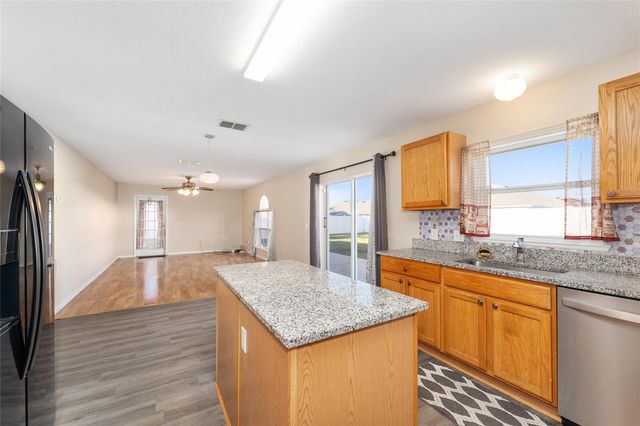 2661 NE 42ND ROAD, Ocala, FL 34470