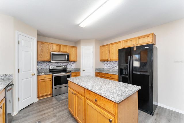 2661 NE 42ND ROAD, Ocala, FL 34470