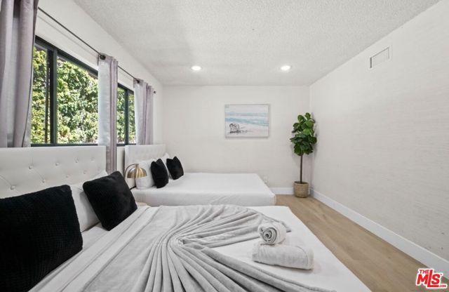 2617 S Beverly Drive, Los Angeles, CA 90034