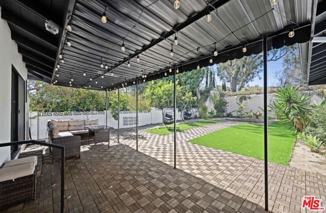 2617 S Beverly Drive, Los Angeles, CA 90034