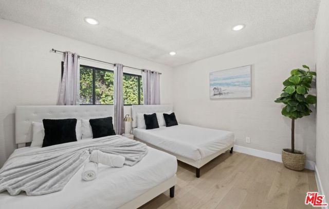 2617 S Beverly Drive, Los Angeles, CA 90034