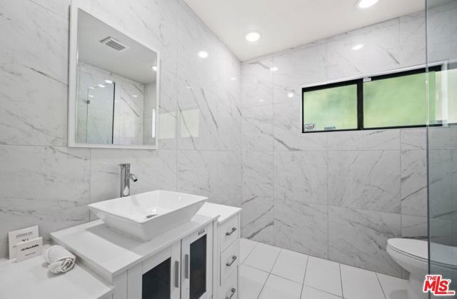 2617 S Beverly Drive, Los Angeles, CA 90034