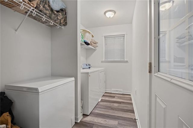 322 Edgewood DR, Smithfield, VA 23430
