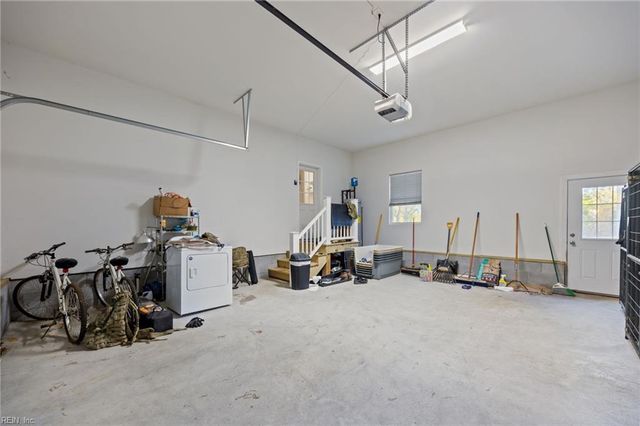 322 Edgewood DR, Smithfield, VA 23430