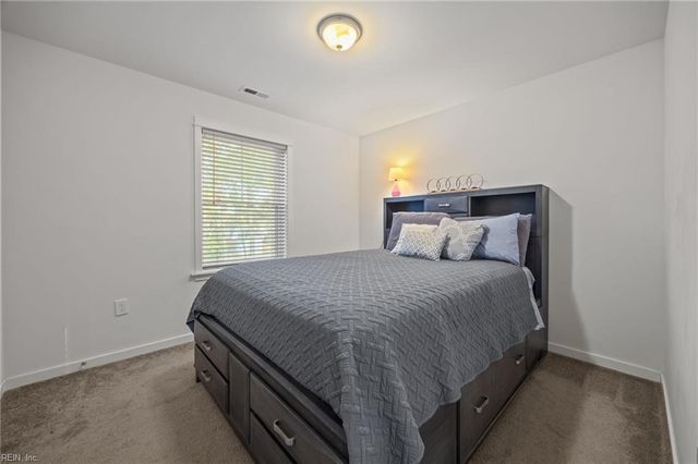 322 Edgewood DR, Smithfield, VA 23430