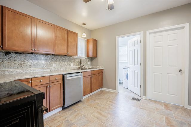 115 Parkside Avenue, Rochester, NY 14609