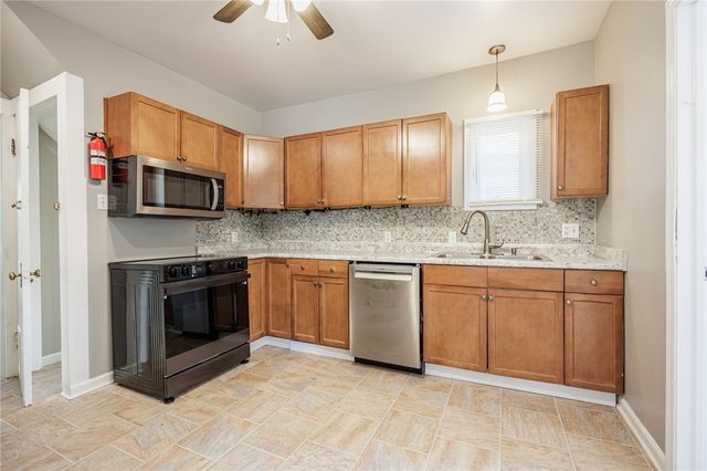 115 Parkside Avenue, Rochester, NY 14609