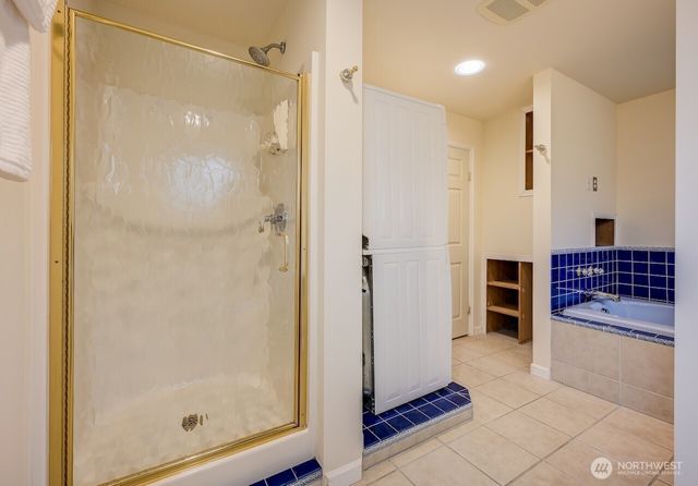 2623 39th Avenue SW, Seattle, WA 98116