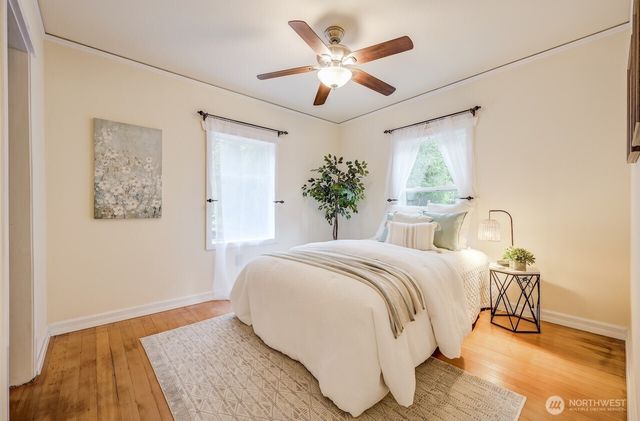 2623 39th Avenue SW, Seattle, WA 98116