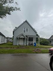 607 S Jefferson Street, Hartford City, IN 47348