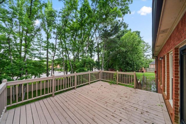 9032 SUMMER GROVE CV, Memphis, TN 38018