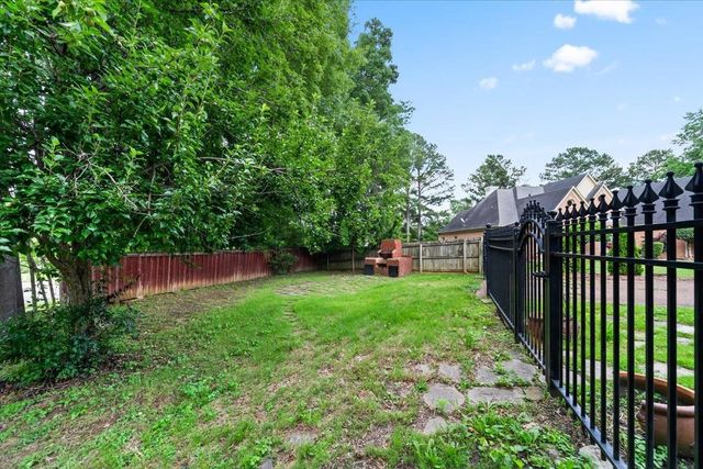 9032 SUMMER GROVE CV, Memphis, TN 38018