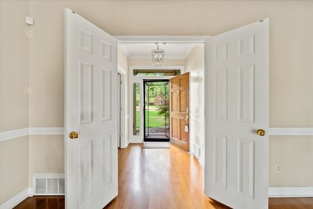 9032 SUMMER GROVE CV, Memphis, TN 38018