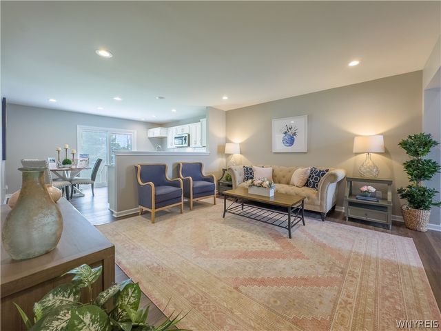 20 Cloverleaf Court 2, Cheektowaga, NY 14043