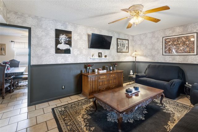 647 W Travis Street, Dublin, TX 76446