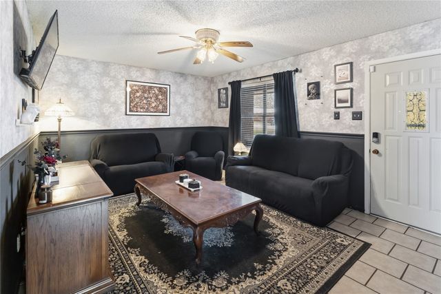 647 W Travis Street, Dublin, TX 76446