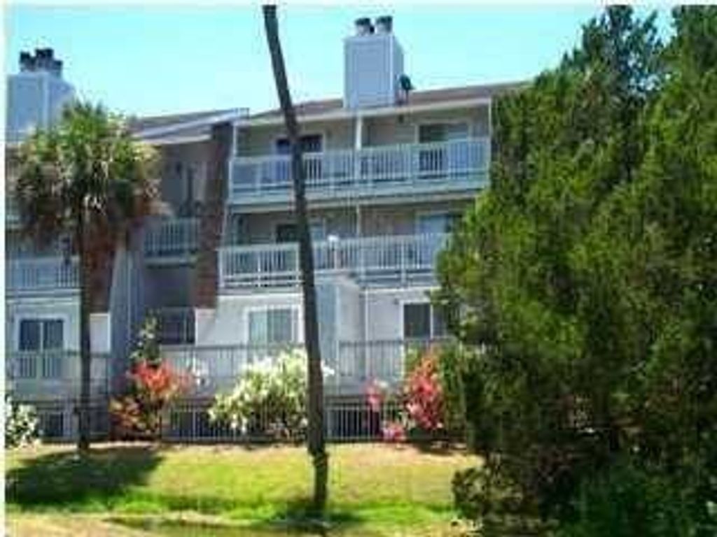 280 Driftwood Lane, Edisto Beach, SC 29438