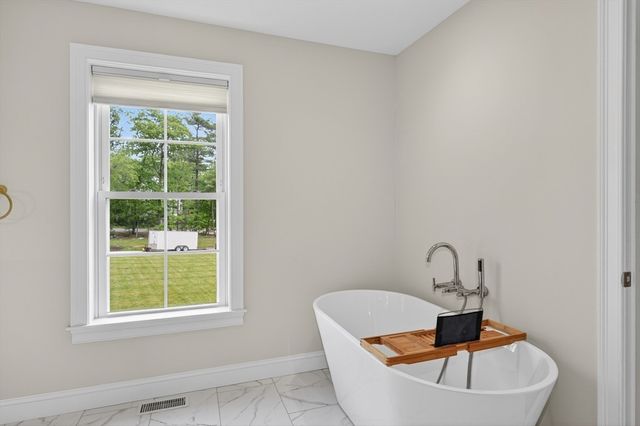 5 Mirasol Cir 5, Acton, MA 01720