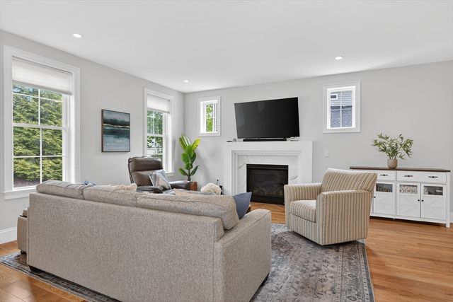 5 Mirasol Cir 5, Acton, MA 01720