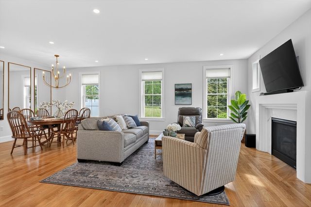 5 Mirasol Cir 5, Acton, MA 01720