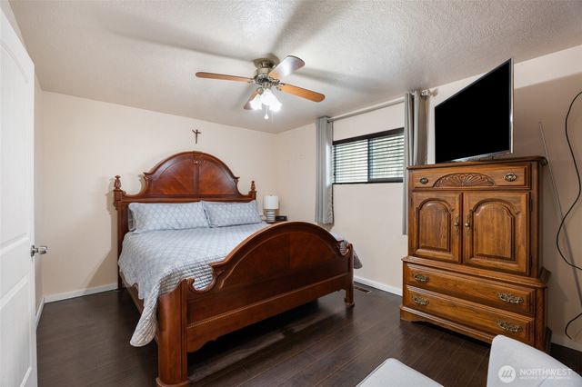 8507 NE Hillcrest Drive, Moses Lake, WA 98837