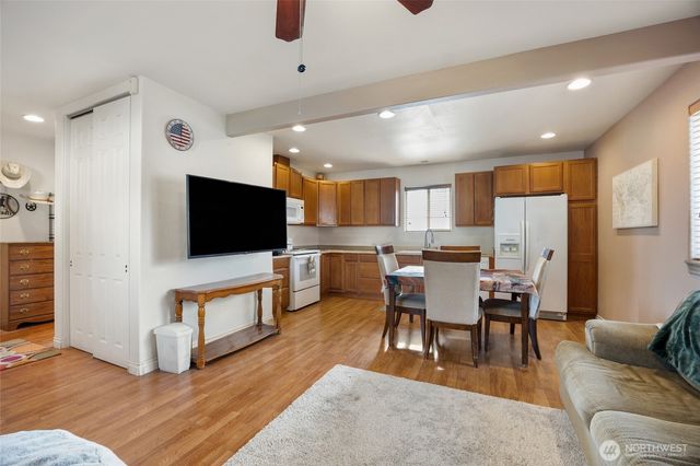 8507 NE Hillcrest Drive, Moses Lake, WA 98837