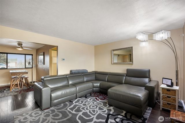 8507 NE Hillcrest Drive, Moses Lake, WA 98837