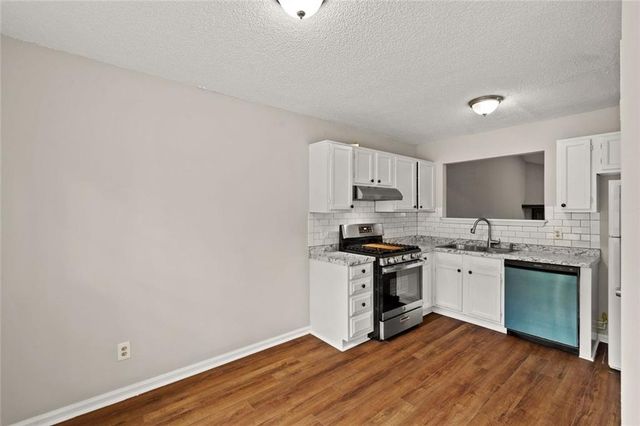 5126 Farm Place Drive NE, Woodstock, GA 30188