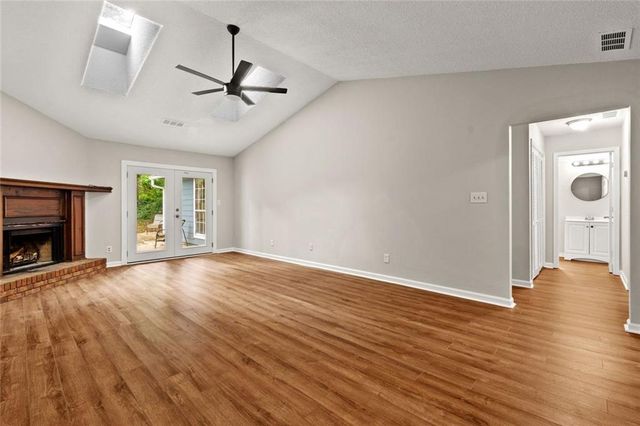 5126 Farm Place Drive NE, Woodstock, GA 30188
