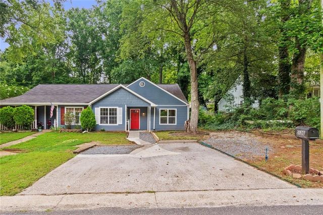 5126 Farm Place Drive NE, Woodstock, GA 30188