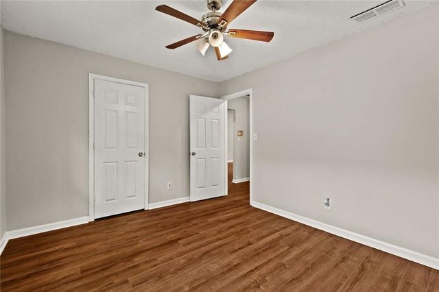 5126 Farm Place Drive NE, Woodstock, GA 30188