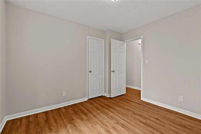 5126 Farm Place Drive NE, Woodstock, GA 30188
