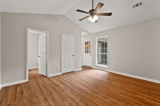 5126 Farm Place Drive NE, Woodstock, GA 30188