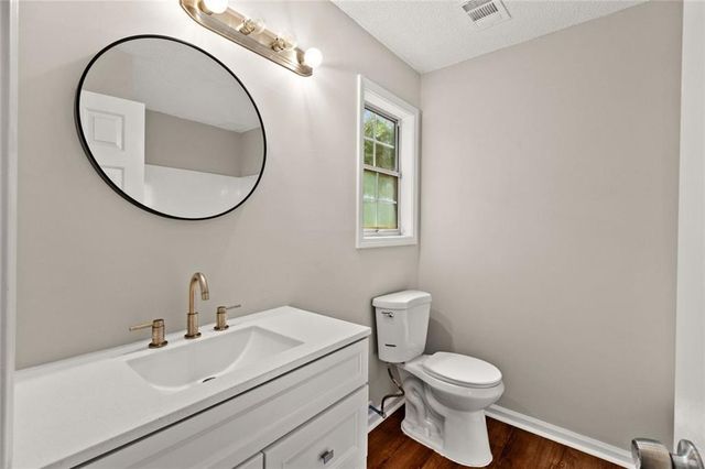 5126 Farm Place Drive NE, Woodstock, GA 30188
