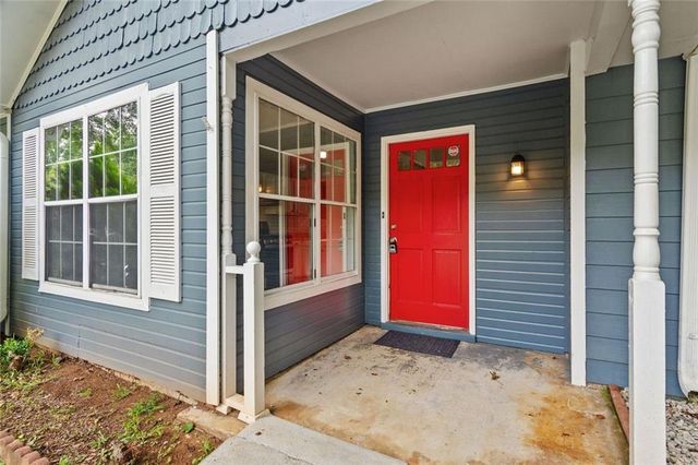 5126 Farm Place Drive NE, Woodstock, GA 30188